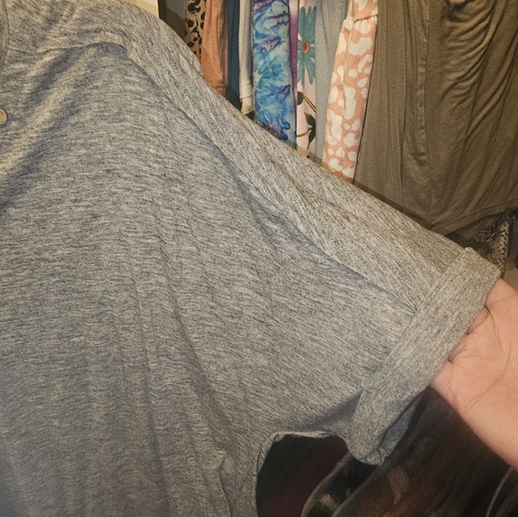 Top - Picture 2 of 3